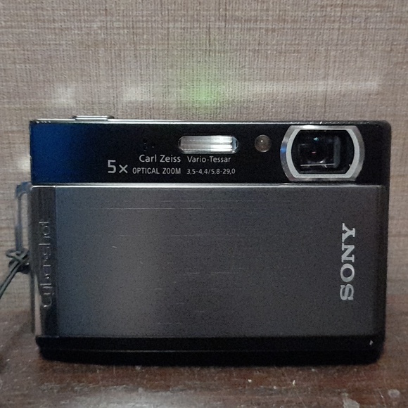 Sony Cybershot DSC-T300 10.1MP Digital Camera, Case, Battery, and Charger - Picture 16 of 16